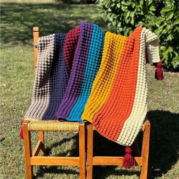 Handmade Bobble Stitch Crochet Blanket & Matching Pillow - Picture 2 of 6